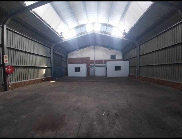 406M² WAREHOUSE TO LET IN BENROSE